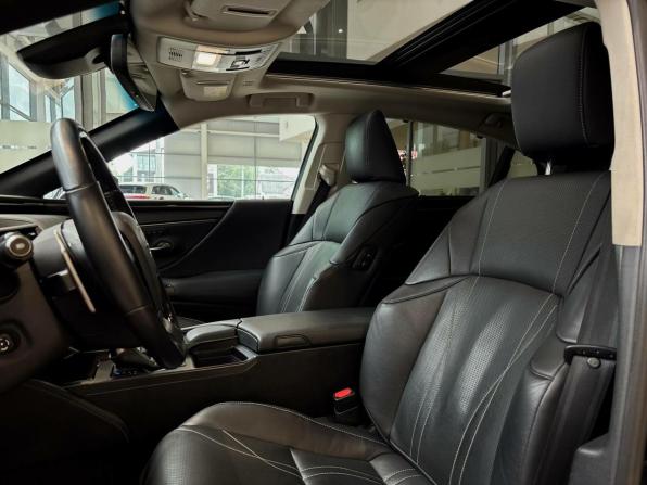 Lexus ES VII с пробегом 2020 года, цена 3 999 000 рублей, 137769 км, седан, Автокод Объявления