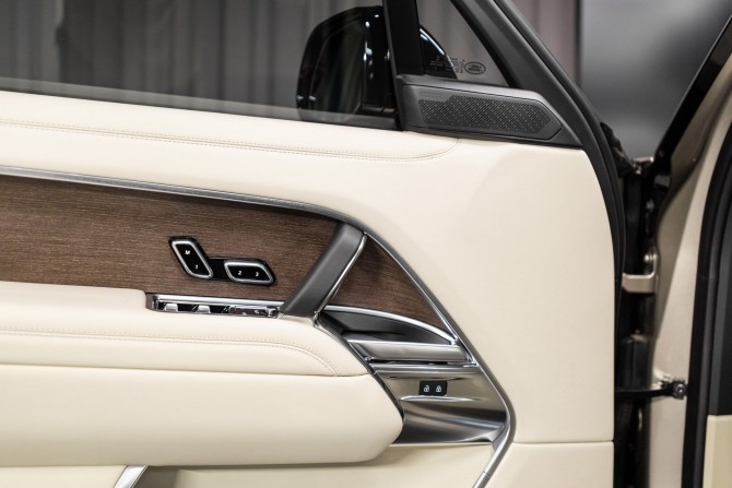Новый Land Rover Range Rover V 2024 года, цена 36 405 800 рублей, внедорожник, Автокод Объявления