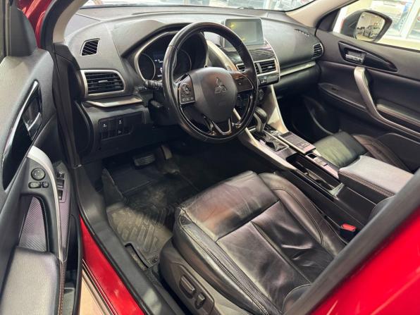 Mitsubishi Eclipse Cross I с пробегом 2018 года, цена 1 560 000 рублей, 193530 км, внедорожник, Автокод Объявления