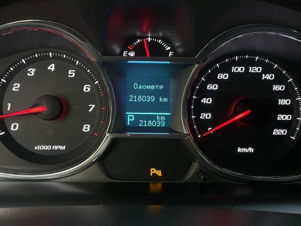 Chevrolet Captiva I Рестайлинг 2 с пробегом 2014 года, цена 1 260 000 рублей, 218036 км, внедорожник, Автокод Объявления
