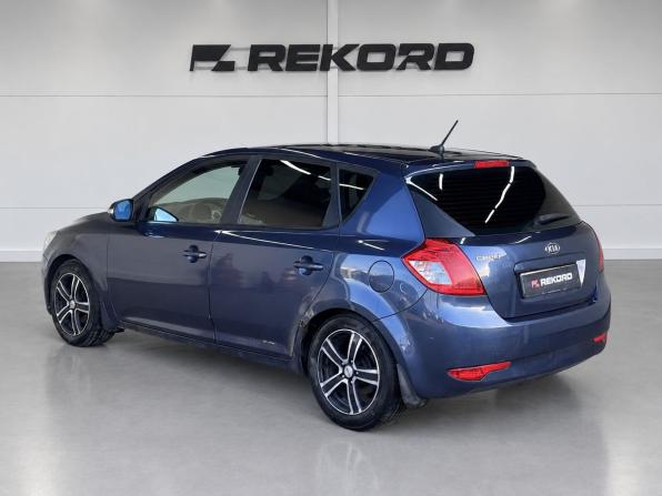Kia Ceed I Рестайлинг с пробегом 2010 года, цена 459 000 рублей, 295754 км, хэтчбек, Автокод Объявления
