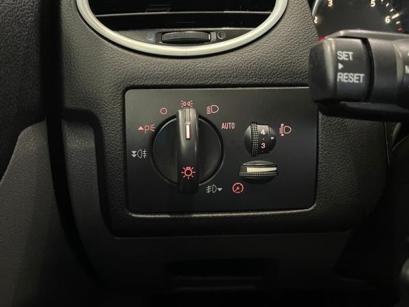 Ford Focus II Рестайлинг с пробегом 2009 года, цена 599 000 рублей, 354314 км, универсал, Автокод Объявления