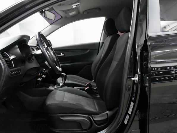 Kia Rio IV с пробегом 2018 года, цена 1 393 000 рублей, 86565 км, седан, Автокод Объявления