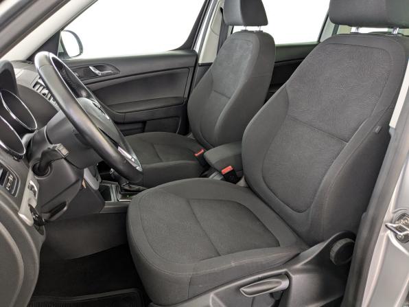 Skoda Yeti I Рестайлинг с пробегом 2014 года, цена 1 290 000 рублей, 102059 км, внедорожник, Автокод Объявления