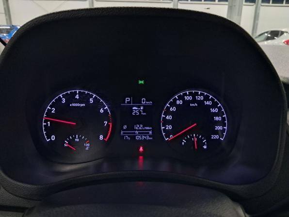 Hyundai Solaris II с пробегом 2019 года, цена 1 295 000 рублей, 105340 км, седан, Автокод Объявления