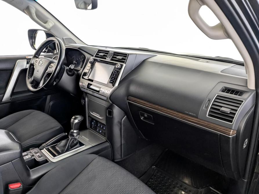 Toyota Land Cruiser Prado 150 Series Рестайлинг 2 Москва  - изображение 11