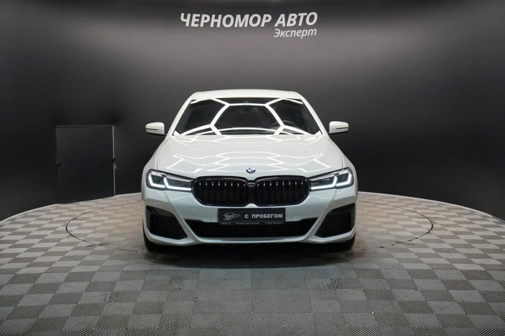 BMW 5 серии VII (G30/G31/G38) Рестайлинг Крым  - изображение 8