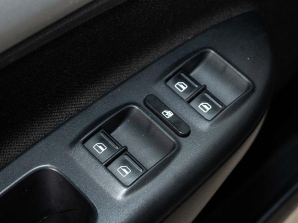 Skoda Octavia II (A5) Рестайлинг с пробегом 2012 года, цена 955 000 рублей, 111643 км, лифтбек, Автокод Объявления
