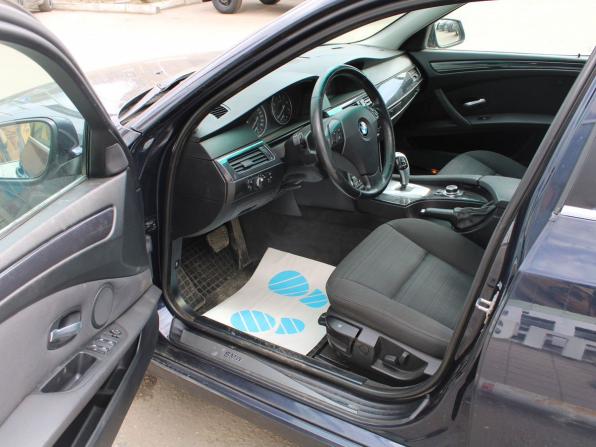 BMW 5 серии V (E60/E61) Рестайлинг с пробегом 2009 года, цена 1 065 000 рублей, 303604 км, седан, Автокод Объявления