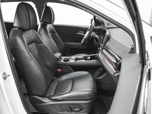 Kia Sportage V с пробегом 2023 года, цена 3 348 000 рублей, 58222 км, внедорожник, Автокод Объявления