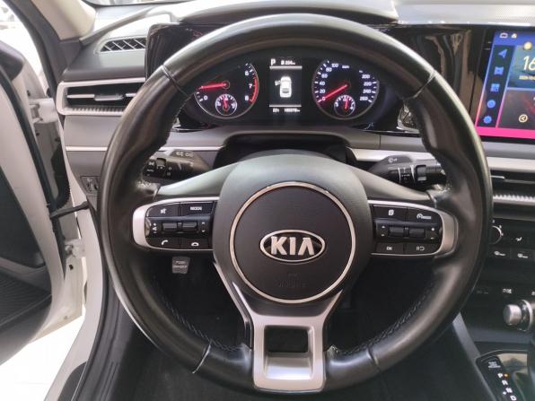 Kia K5 III с пробегом 2020 года, цена 1 770 000 рублей, 195578 км, седан, Автокод Объявления
