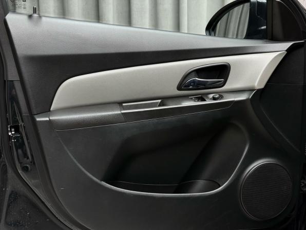 Chevrolet Cruze I Рестайлинг с пробегом 2013 года, цена 749 000 рублей, 190801 км, хэтчбек, Автокод Объявления
