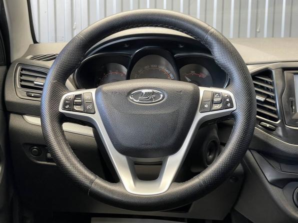 Lada (ВАЗ) Vesta I с пробегом 2019 года, цена 957 000 рублей, 105505 км, седан, Автокод Объявления