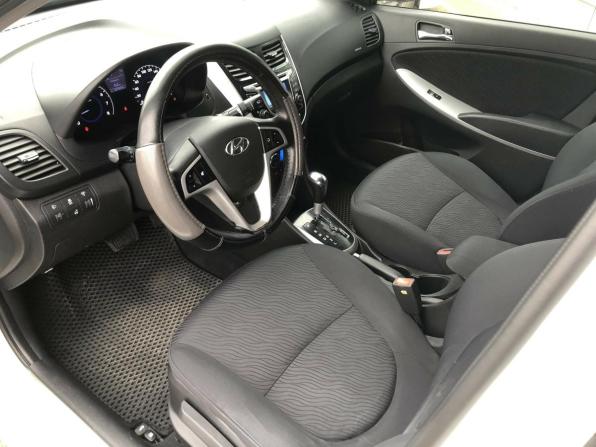 Hyundai Solaris I с пробегом 2013 года, цена 803 200 рублей, 147332 км, седан, Автокод Объявления