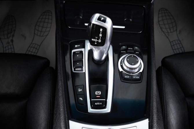 BMW 5 серии VI (F10/F11/F07) с пробегом 2010 года, цена 1 849 000 рублей, 246000 км, универсал, Автокод Объявления