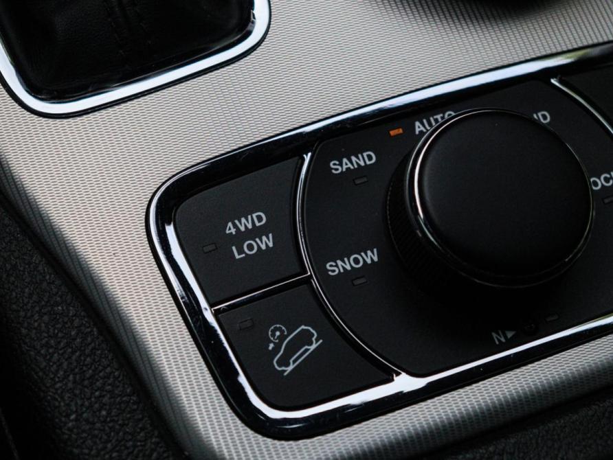 Jeep Grand Cherokee IV (WK2) Рестайлинг Москва  - изображение 17