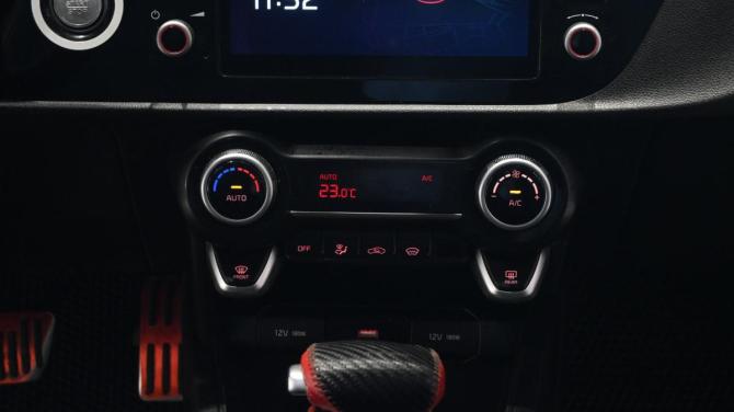Kia Rio IV Рестайлинг с пробегом 2021 года, цена 1 375 000 рублей, 174315 км, хэтчбек, Автокод Объявления