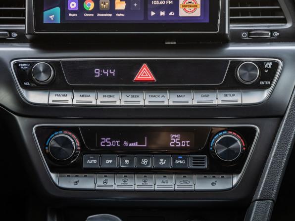 Hyundai Sonata VII (LF) Рестайлинг с пробегом 2017 года, цена 1 734 000 рублей, 124738 км, седан, Автокод Объявления