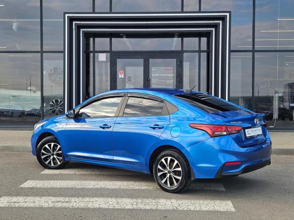 Hyundai Solaris II с пробегом 2018 года, цена 1 350 000 рублей, 122000 км, седан, Автокод Объявления