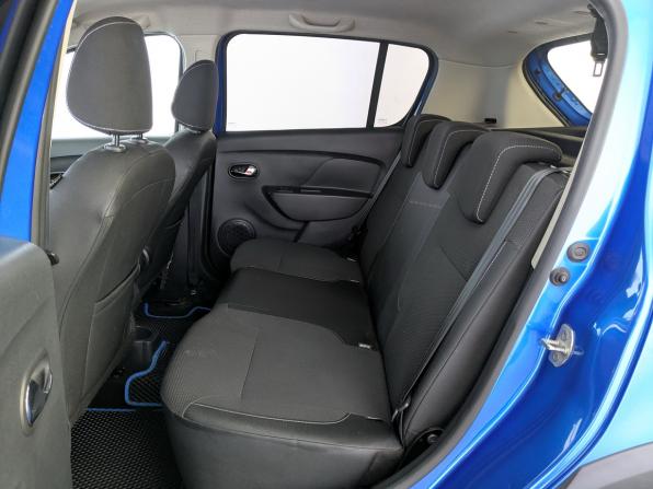 Renault Sandero II Рестайлинг с пробегом 2022 года, цена 1 385 000 рублей, 71983 км, хэтчбек, Автокод Объявления