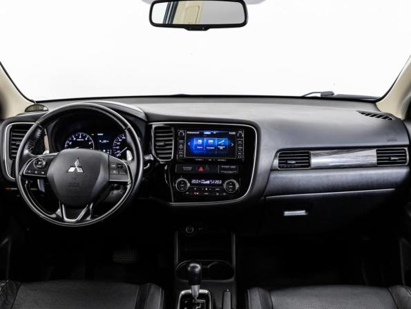 Mitsubishi Outlander III Рестайлинг 2 с пробегом 2015 года, цена 1 599 000 рублей, 224681 км, внедорожник, Автокод Объявления