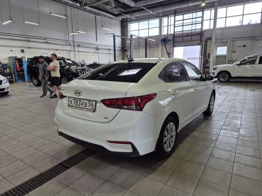 Hyundai Solaris II Санкт-Петербург  - изображение 2