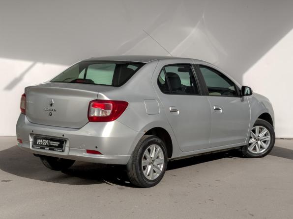 Renault Logan II с пробегом 2018 года, цена 899 000 рублей, 96981 км, седан, Автокод Объявления