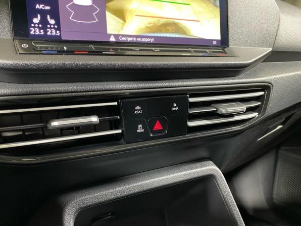 Volkswagen Caddy V с пробегом 2021 года, цена 3 060 000 рублей, 114344 км, компактвэн, Автокод Объявления