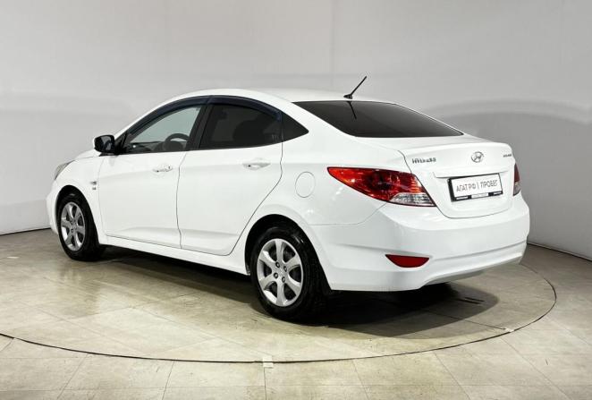 Hyundai Solaris I с пробегом 2011 года, цена 385 000 рублей, 196588 км, седан, Автокод Объявления