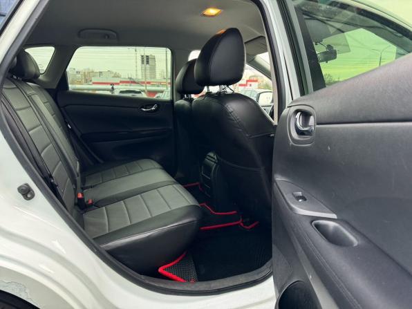 Nissan Tiida II с пробегом 2015 года, цена 804 000 рублей, 185369 км, хэтчбек, Автокод Объявления