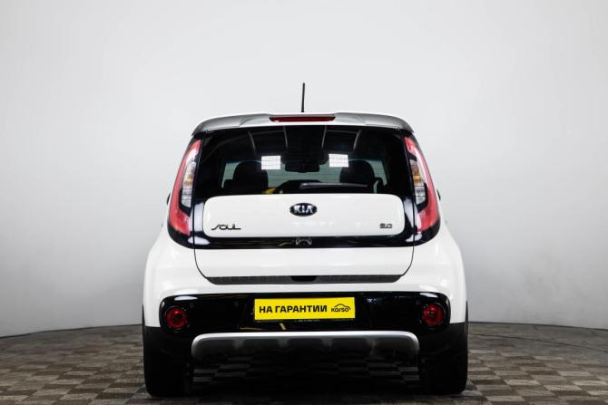 Kia Soul II Рестайлинг с пробегом 2018 года, цена 1 969 000 рублей, 118000 км, хэтчбек, Автокод Объявления