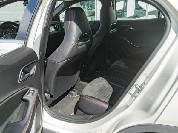 Mercedes-Benz GLA I (X156) Рестайлинг с пробегом 2017 года, цена 2 620 000 рублей, 99771 км, внедорожник, Автокод Объявления