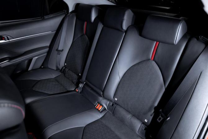 Toyota Camry VIII (XV70) Рестайлинг с пробегом 2021 года, цена 3 099 000 рублей, 106875 км, седан, Автокод Объявления