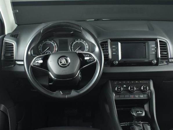 Skoda Karoq I с пробегом 2022 года, цена 2 475 995 рублей, 59586 км, внедорожник, Автокод Объявления