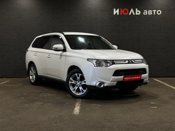 Mitsubishi Outlander III с пробегом 2012 года, цена 1 579 000 рублей, 182199 км, внедорожник, Автокод Объявления