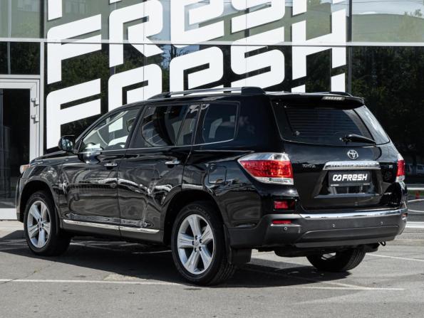 Toyota Highlander II (XU40) Рестайлинг с пробегом 2013 года, цена 2 220 000 рублей, 202839 км, внедорожник, Автокод Объявления
