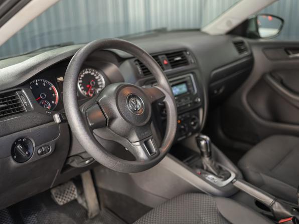 Volkswagen Jetta VI Рестайлинг с пробегом 2014 года, цена 909 000 рублей, 202000 км, седан, Автокод Объявления