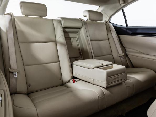 Lexus ES VI с пробегом 2013 года, цена 1 499 000 рублей, 210865 км, седан, Автокод Объявления