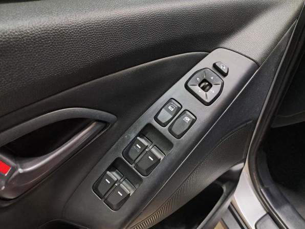 Hyundai ix35 I Рестайлинг с пробегом 2014 года, цена 1 110 000 рублей, 229190 км, внедорожник, Автокод Объявления