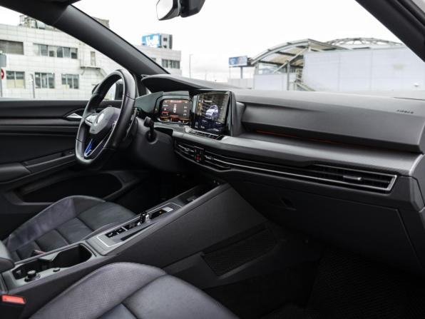 Volkswagen Golf R VIII с пробегом 2021 года, цена 5 398 000 рублей, 40888 км, хэтчбек, Автокод Объявления