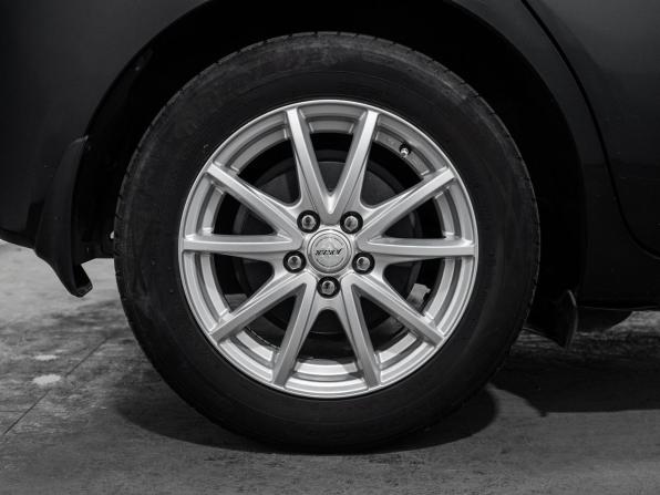Toyota Ractis II с пробегом 2013 года, цена 975 000 рублей, 178387 км, хэтчбек, Автокод Объявления