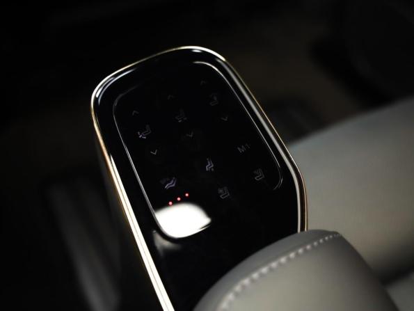 GAC M8 с пробегом 2024 года, цена 4 499 000 рублей, 21000 км, минивэн, Автокод Объявления
