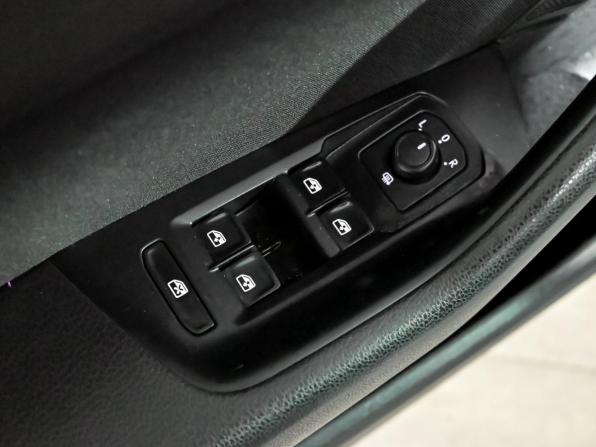 Volkswagen Passat B8 Рестайлинг с пробегом 2020 года, цена 2 250 000 рублей, 147223 км, универсал, Автокод Объявления