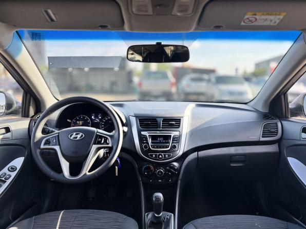 Hyundai Solaris I Рестайлинг с пробегом 2016 года, цена 899 000 рублей, 176089 км, седан, Автокод Объявления