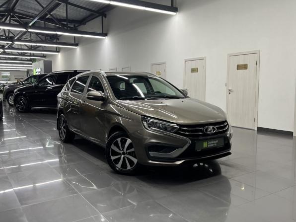 Lada (ВАЗ) Vesta I Рестайлинг (NG) с пробегом 2025 года, цена 1 390 000 рублей, 42776 км, универсал, Автокод Объявления