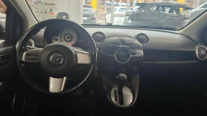 Mazda 2 II (DE) с пробегом 2008 года, цена 625 000 рублей, 168800 км, хэтчбек, Автокод Объявления