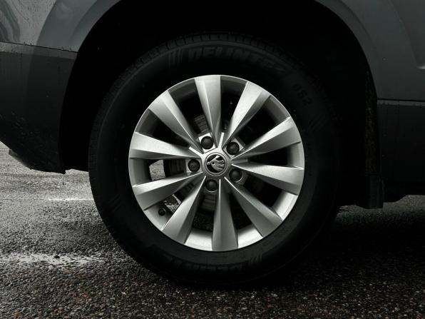 Skoda Karoq I с пробегом 2021 года, цена 2 298 400 рублей, 125002 км, внедорожник, Автокод Объявления