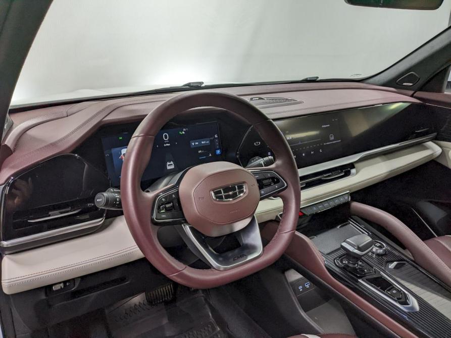 Geely Monjaro I Москва  - изображение 13