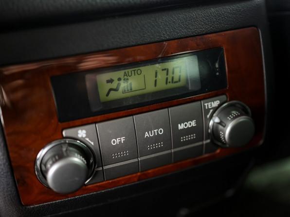 Toyota Highlander II (XU40) Рестайлинг с пробегом 2011 года, цена 1 999 000 рублей, 214960 км, внедорожник, Автокод Объявления