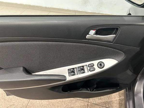 Hyundai Solaris I с пробегом 2014 года, цена 549 000 рублей, 322157 км, седан, Автокод Объявления